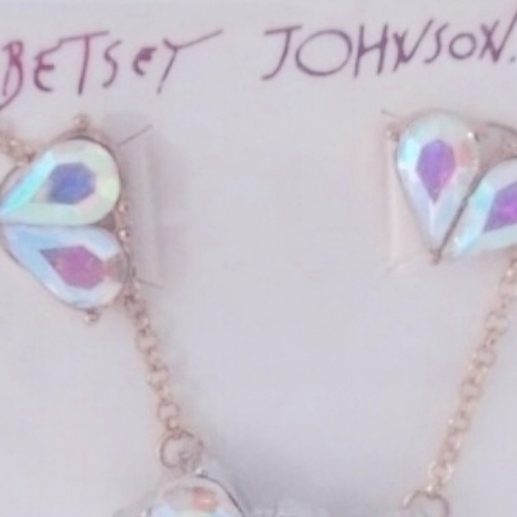 Betsey Johnson Bow Butterfly  Jewelry Set NEW Necklace and Stud Earrings Set NWT - Picture 3 of 7